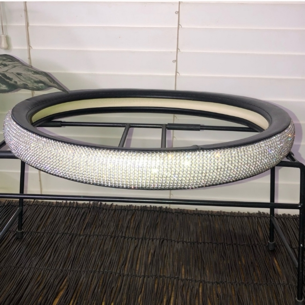 Bling Car Steering Wheel Cover with Sparkly Rhinestones NEW